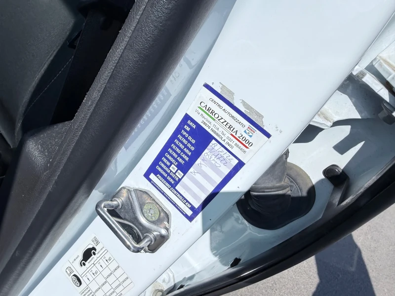 Ford Mondeo /2.0HYBRID/PODGREV/NAVI/CARPLAY/KEYLESS/, снимка 12 - Автомобили и джипове - 51701836