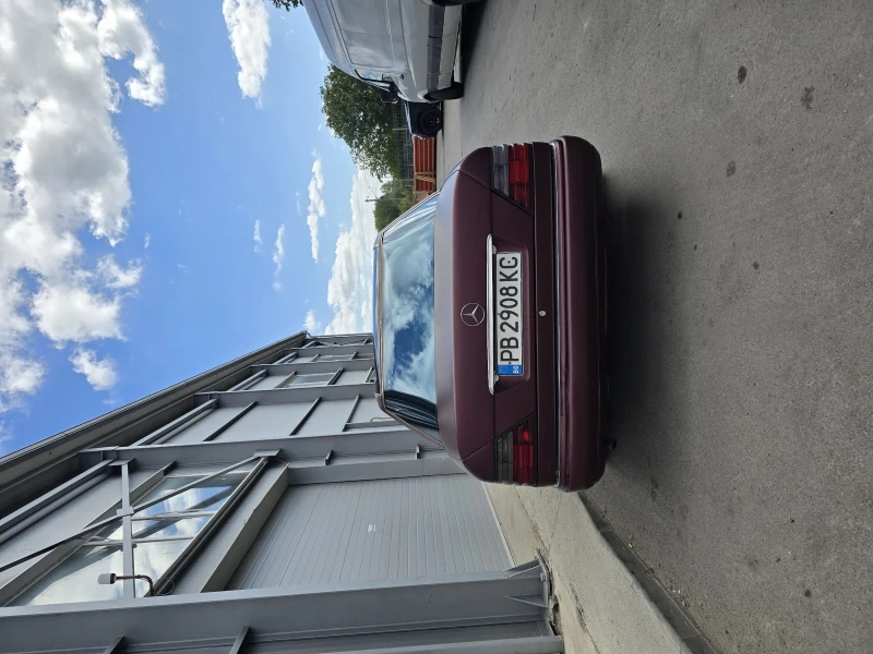 Mercedes-Benz 124, снимка 4 - Автомобили и джипове - 52529407