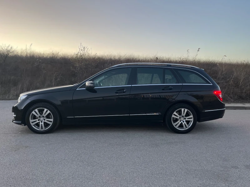 Mercedes-Benz C 220 CDI Avantgarde, снимка 2 - Автомобили и джипове - 52266193