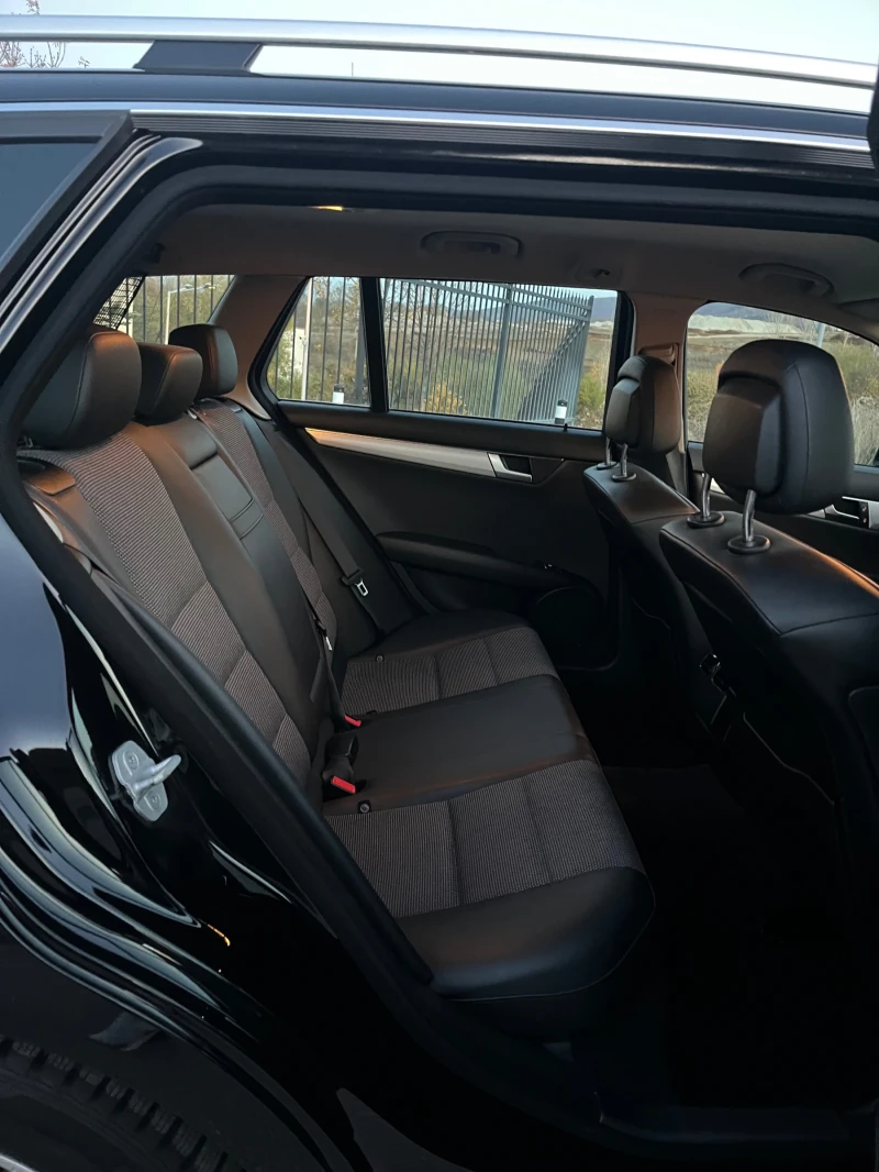 Mercedes-Benz C 220 CDI Avantgarde, снимка 9 - Автомобили и джипове - 52266193