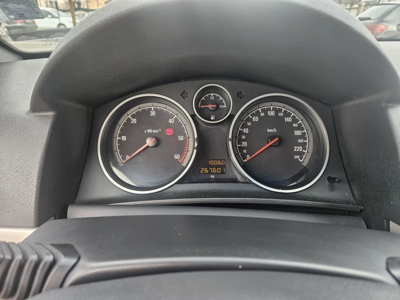 Opel Astra 1.9 101кс, снимка 10 - Автомобили и джипове - 53171715