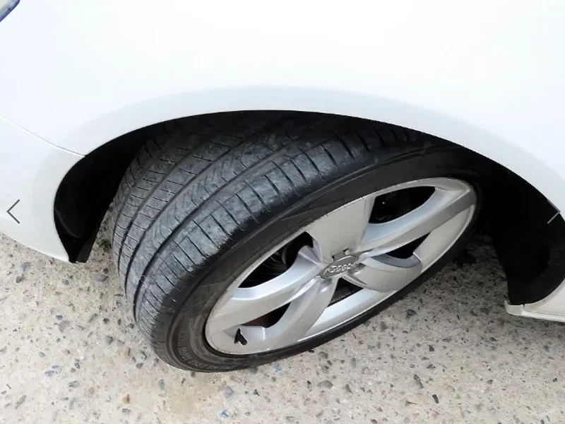 Audi A6 2.0 TDI Dynamic, снимка 12 - Автомобили и джипове - 53041895