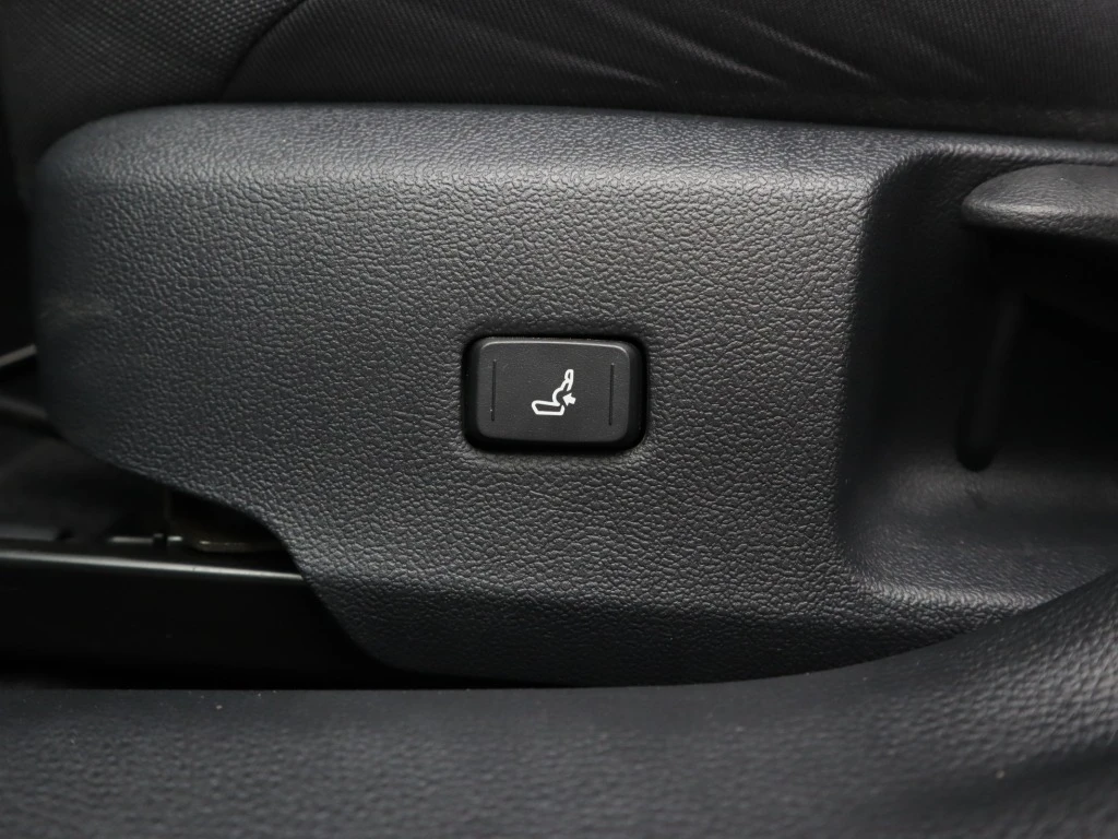 Toyota Corolla 1.8 Hybrid e-CVT  | Mobile.bg   17