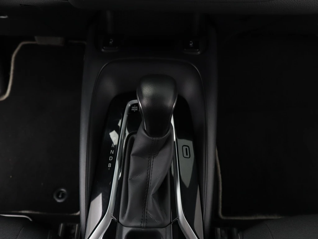 Toyota Corolla 1.8 Hybrid e-CVT  | Mobile.bg   13