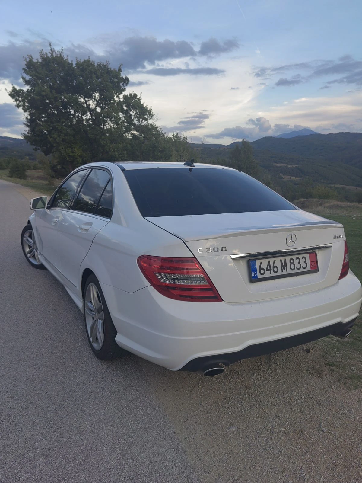 Mercedes-Benz C 300 AMG 4MATIC - изображение 3