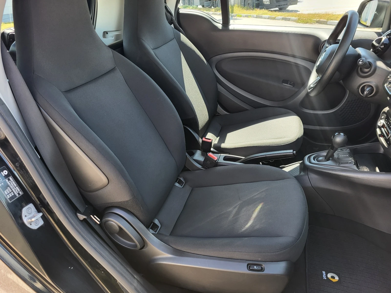Smart Fortwo EQ  | Mobile.bg   15