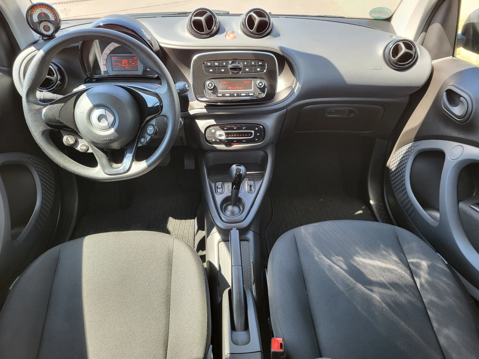 Smart Fortwo EQ  | Mobile.bg   14