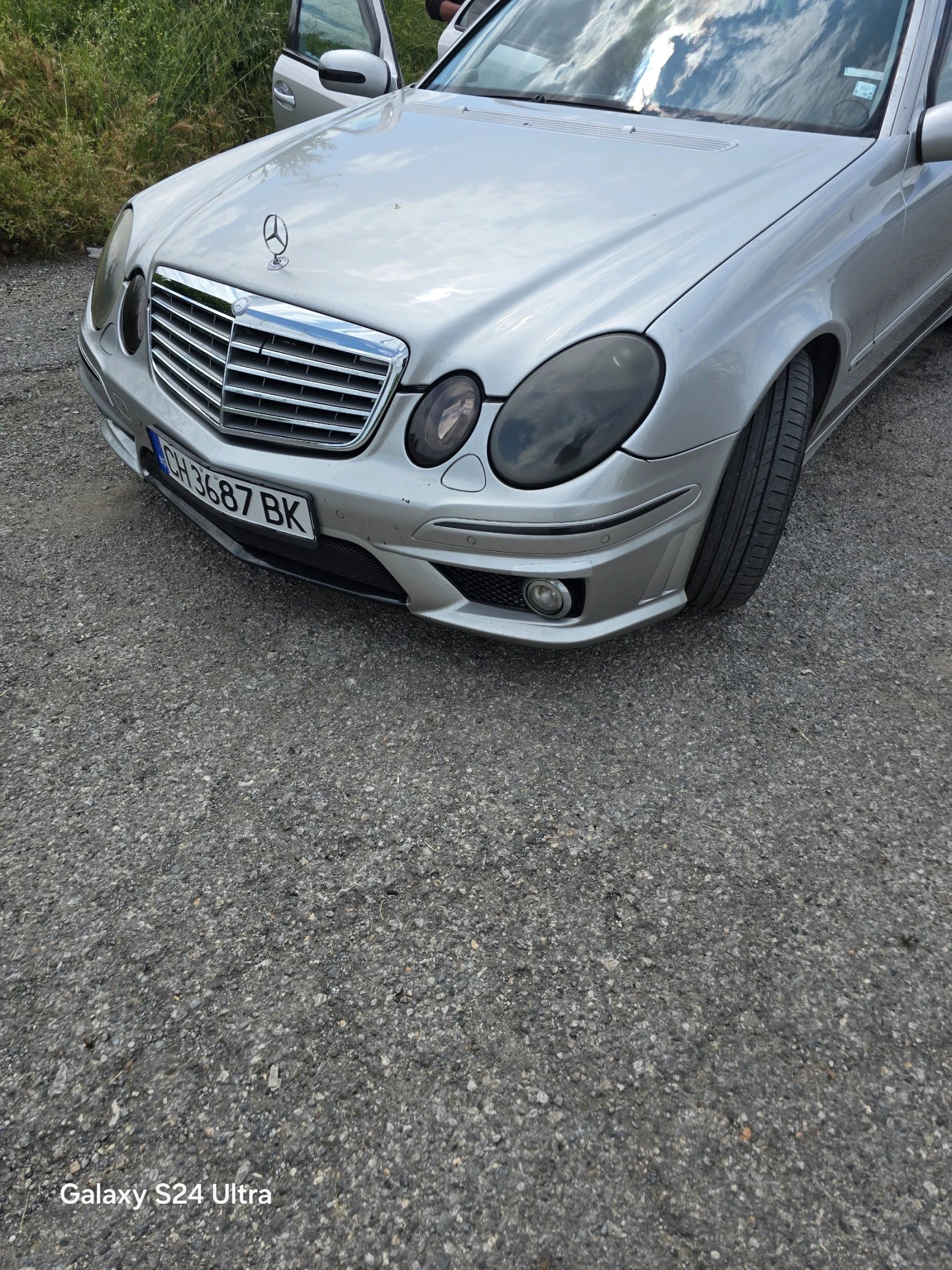Mercedes-Benz E 320  - изображение 7