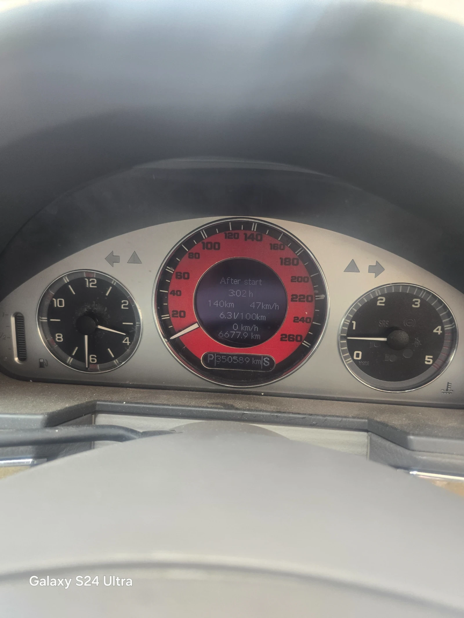 Mercedes-Benz E 320  - изображение 6