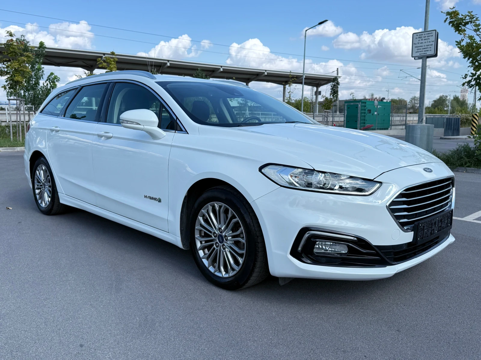 Ford Mondeo /2.0HYBRID/PODGREV/NAVI/CARPLAY/KEYLESS/ - изображение 3