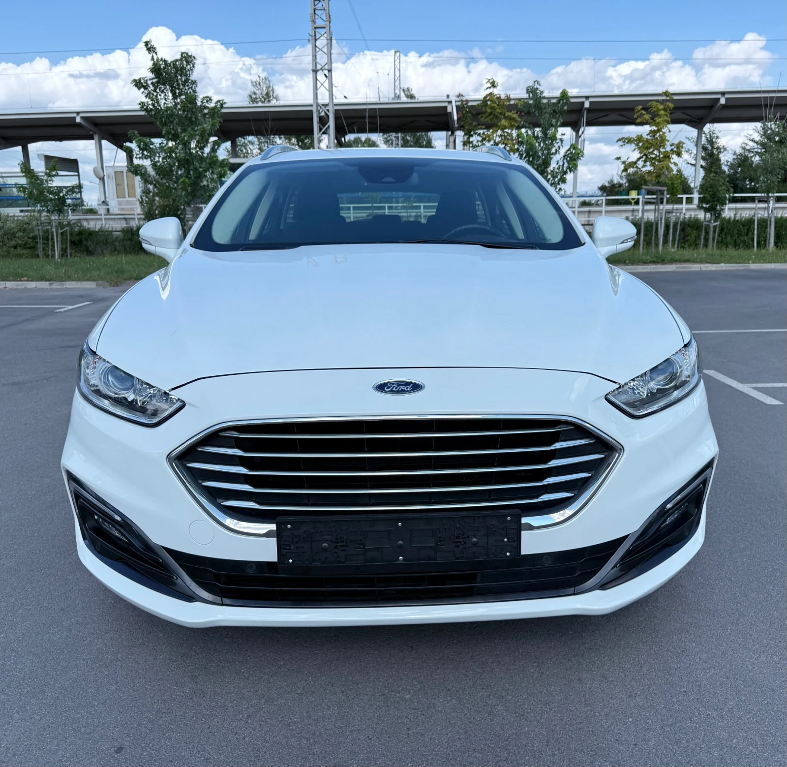 Ford Mondeo /2.0HYBRID/PODGREV/NAVI/CARPLAY/KEYLESS/ - изображение 2