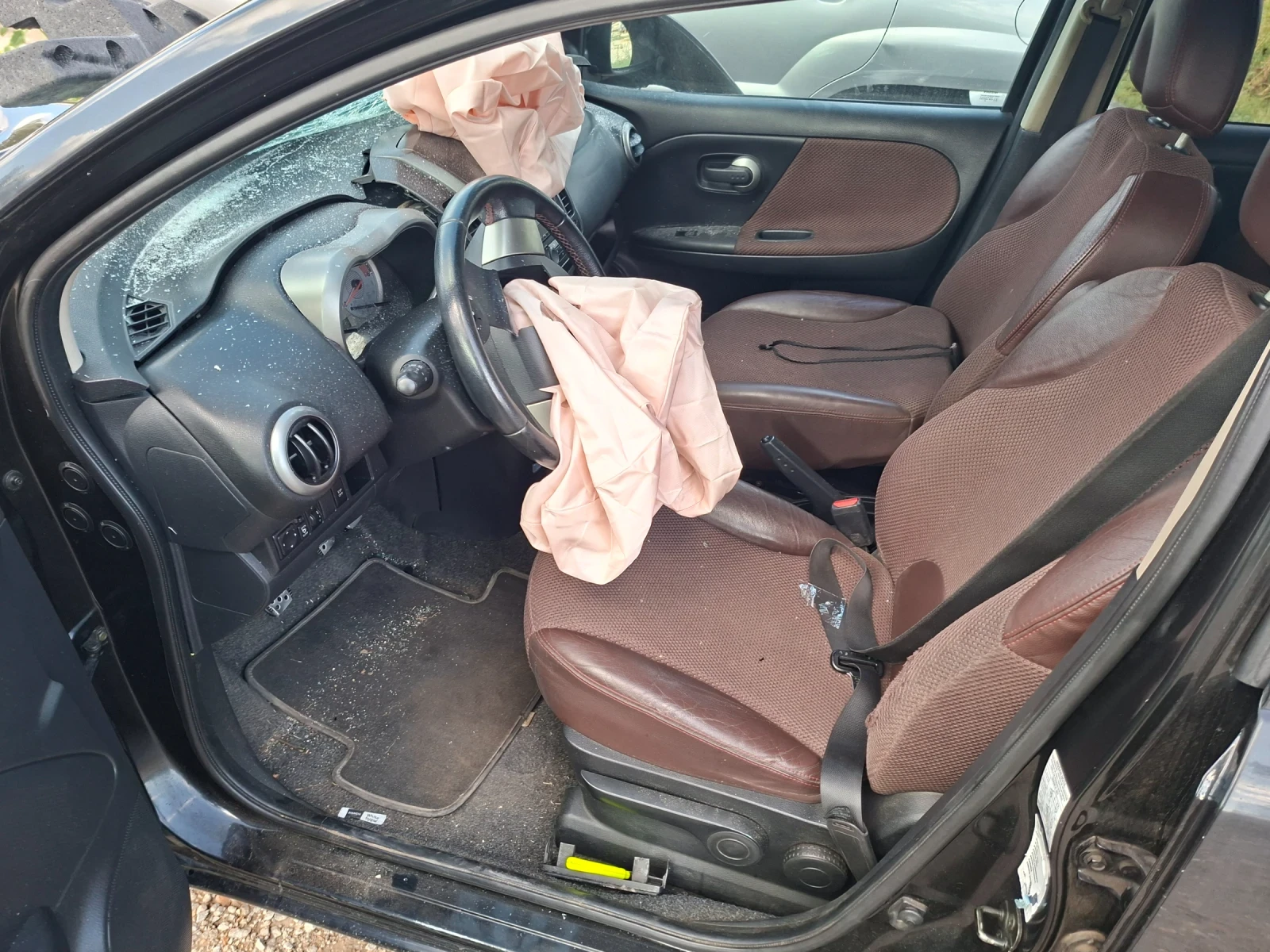 Nissan Note  - изображение 9