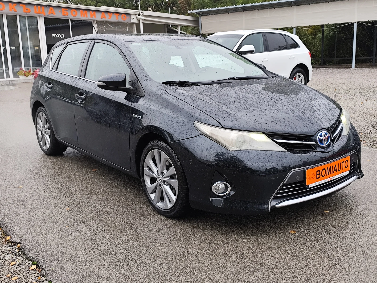Toyota Auris 1.8HYBRID* LED/BI-XENON* АВТОМАТИК* EURO5B*  - изображение 3