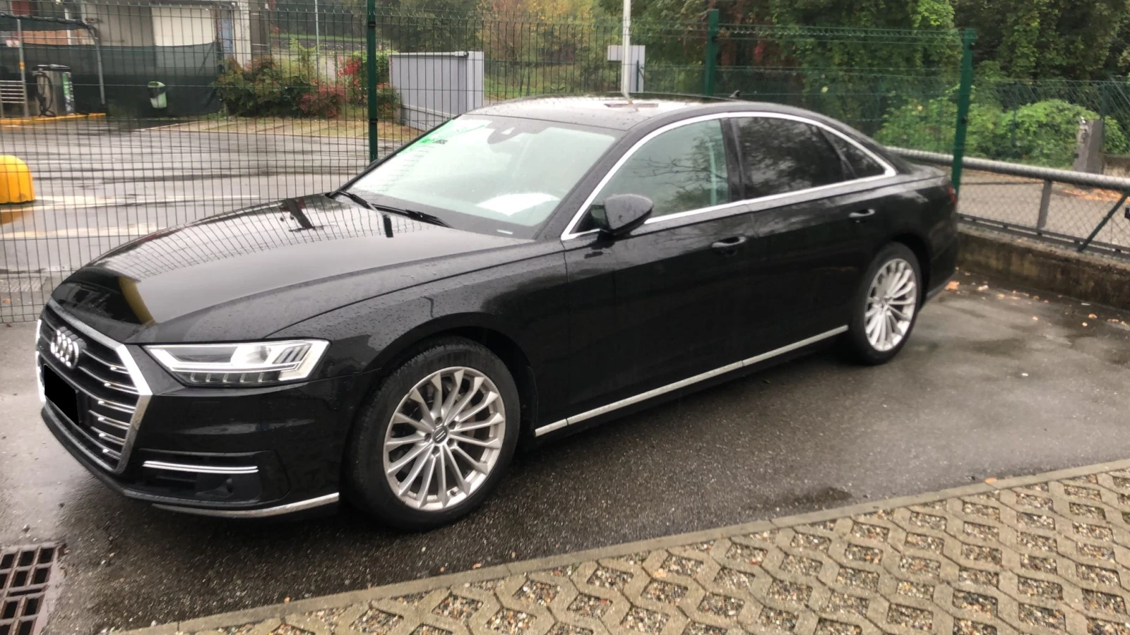 Audi A8  - изображение 2