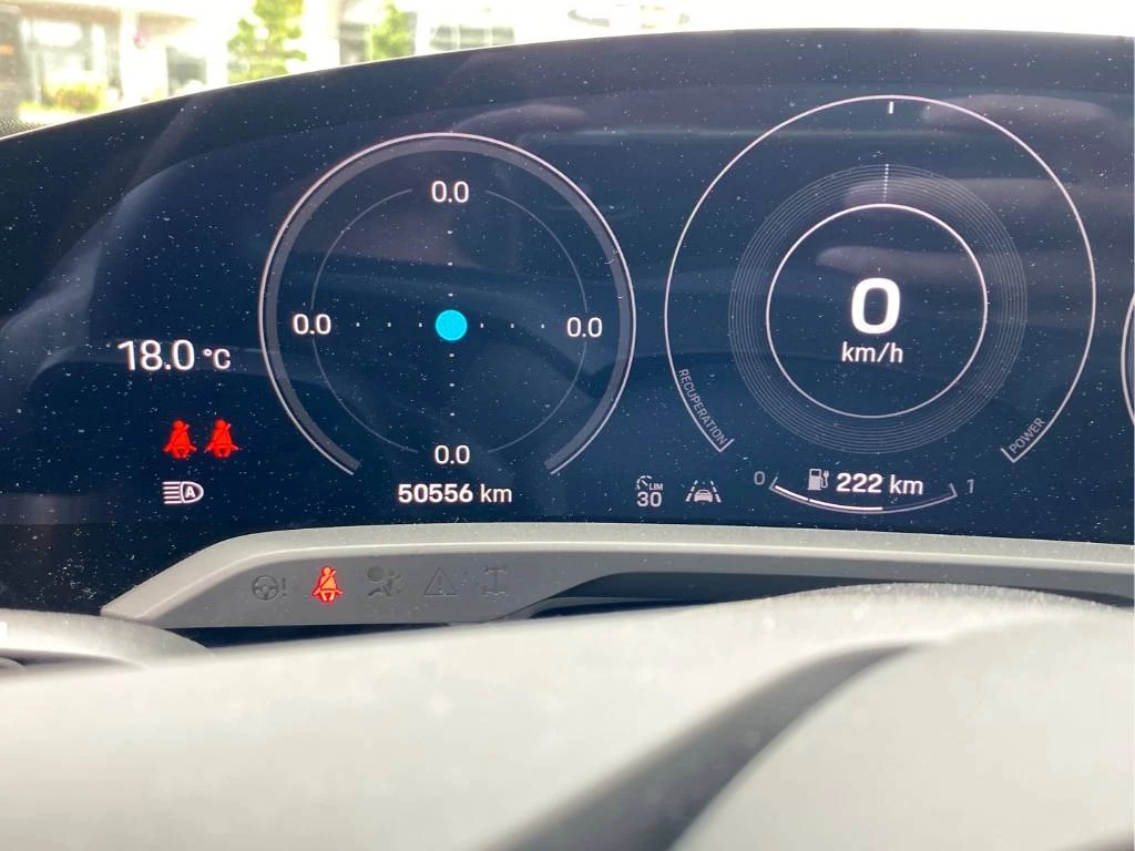 Porsche Taycan 4S* 2020* DISTRONIK* LANE ASSIST* NIGHT VISION* PA - изображение 9