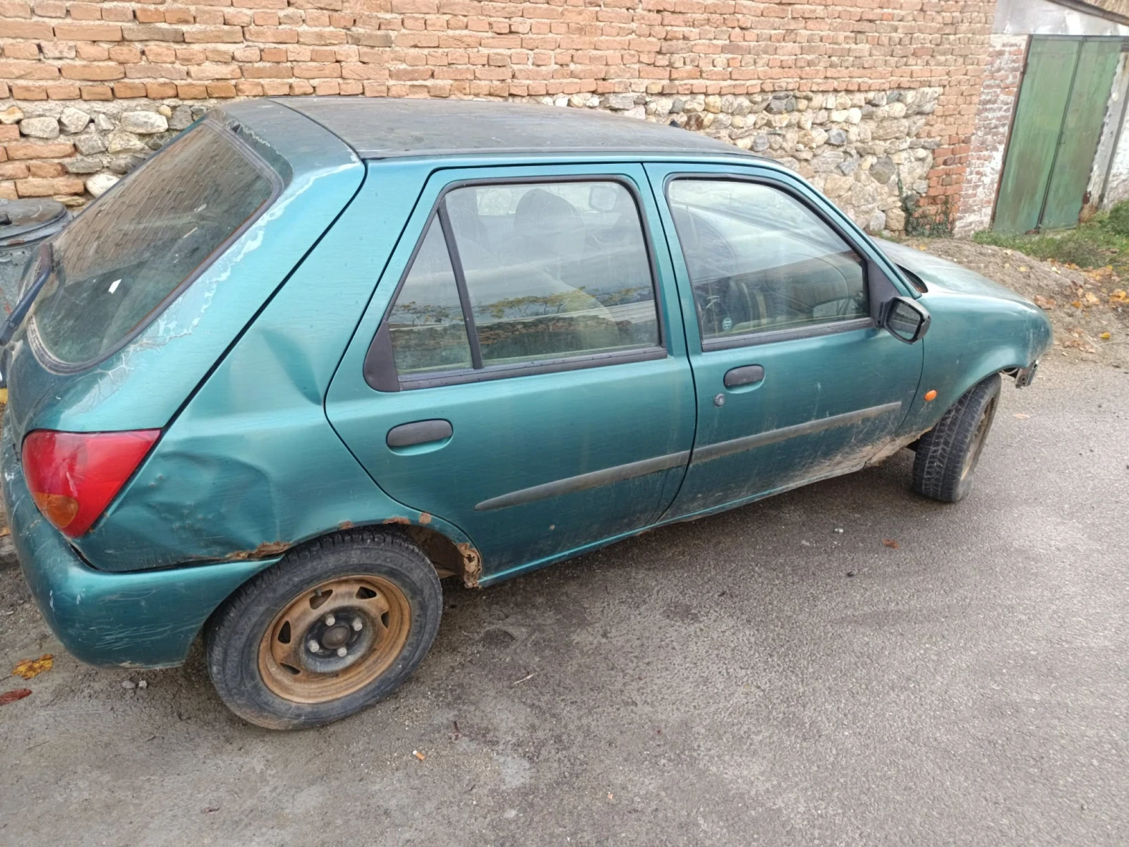 Ford Fiesta 1.3 benzin - изображение 3