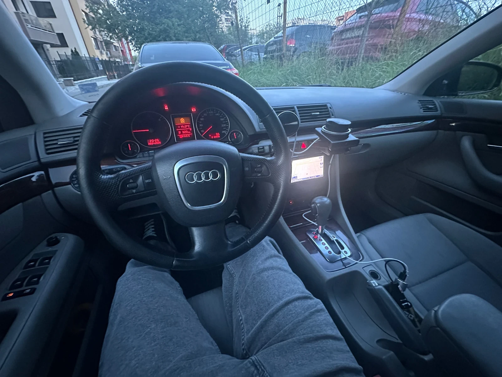 Audi A4 Avant 2.0 Автоматик 7 скорости, снимка 7 - Автомобили и джипове - 54347010