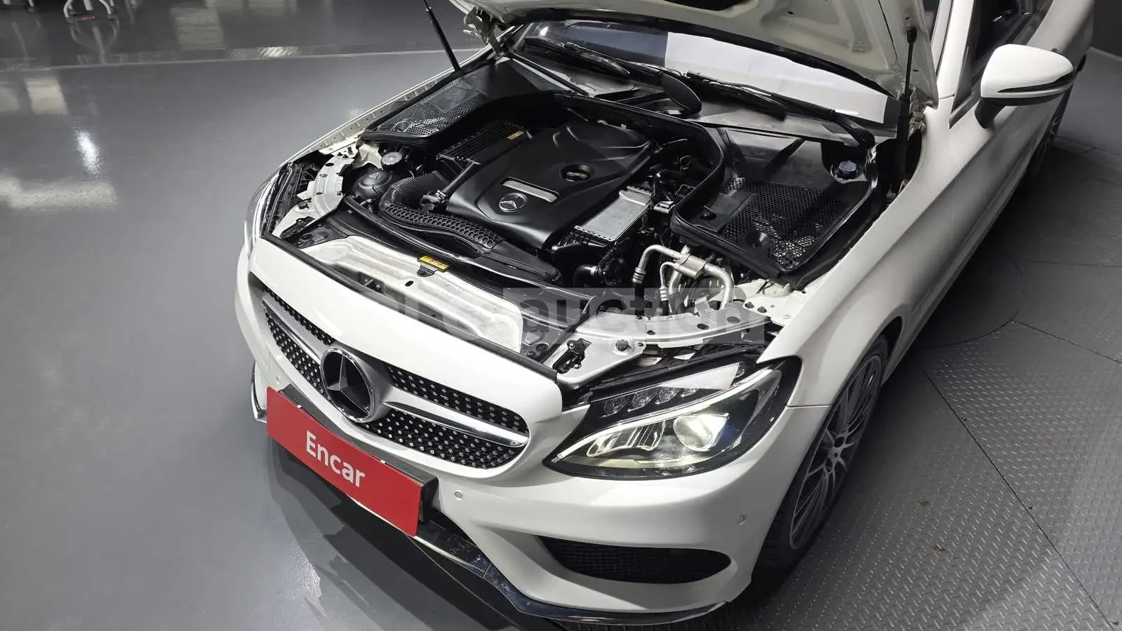 Mercedes-Benz C 200 * АВТОФИНАНСИРАНЕ БЕЗ ПЪРВОНАЧАЛНА ВНОСКА* , снимка 6 - Автомобили и джипове - 54645163
