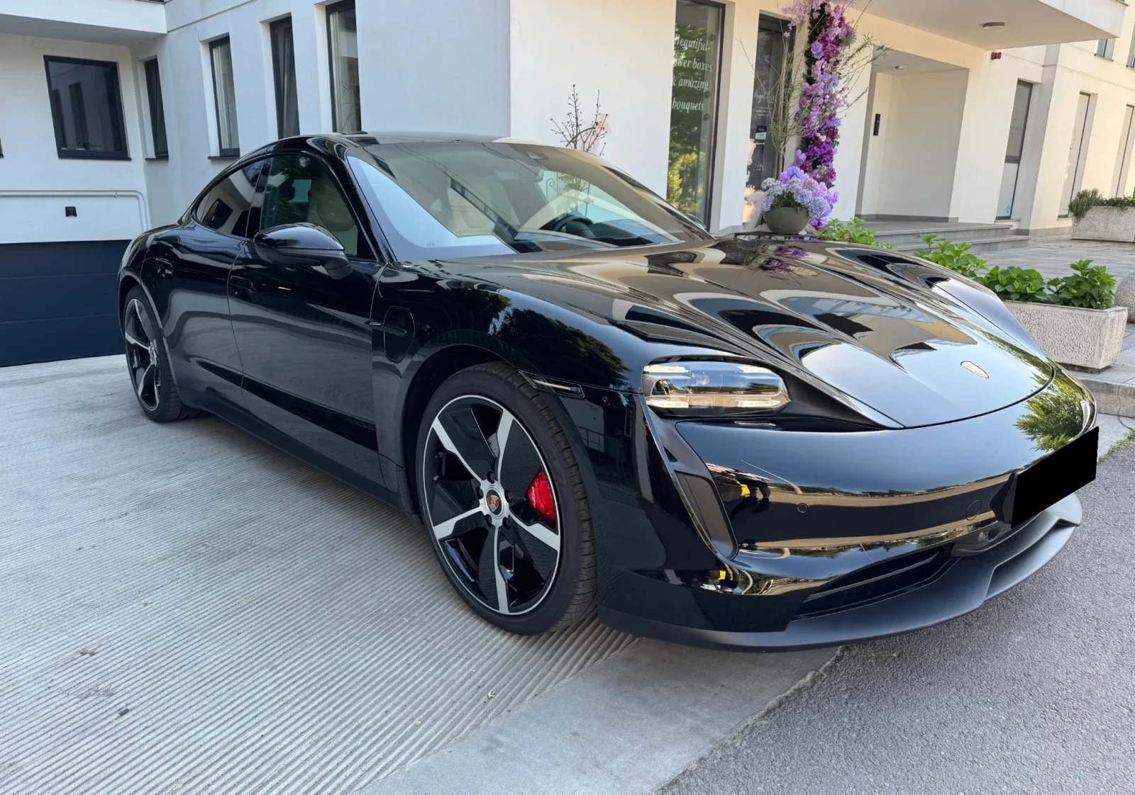 Porsche Taycan 4S, снимка 3 - Автомобили и джипове - 54771758