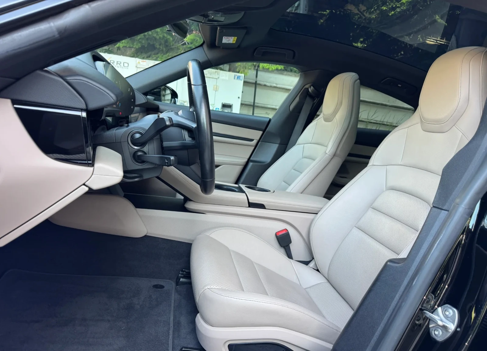 Porsche Taycan 4S, снимка 6 - Автомобили и джипове - 54771758