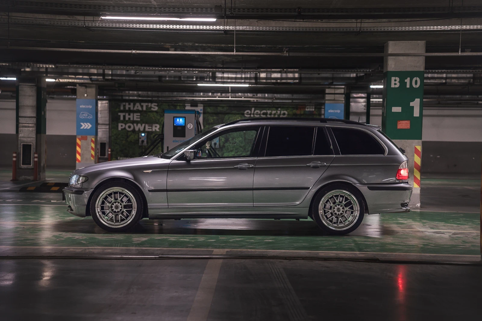 BMW 330 XD, снимка 4 - Автомобили и джипове - 54837580