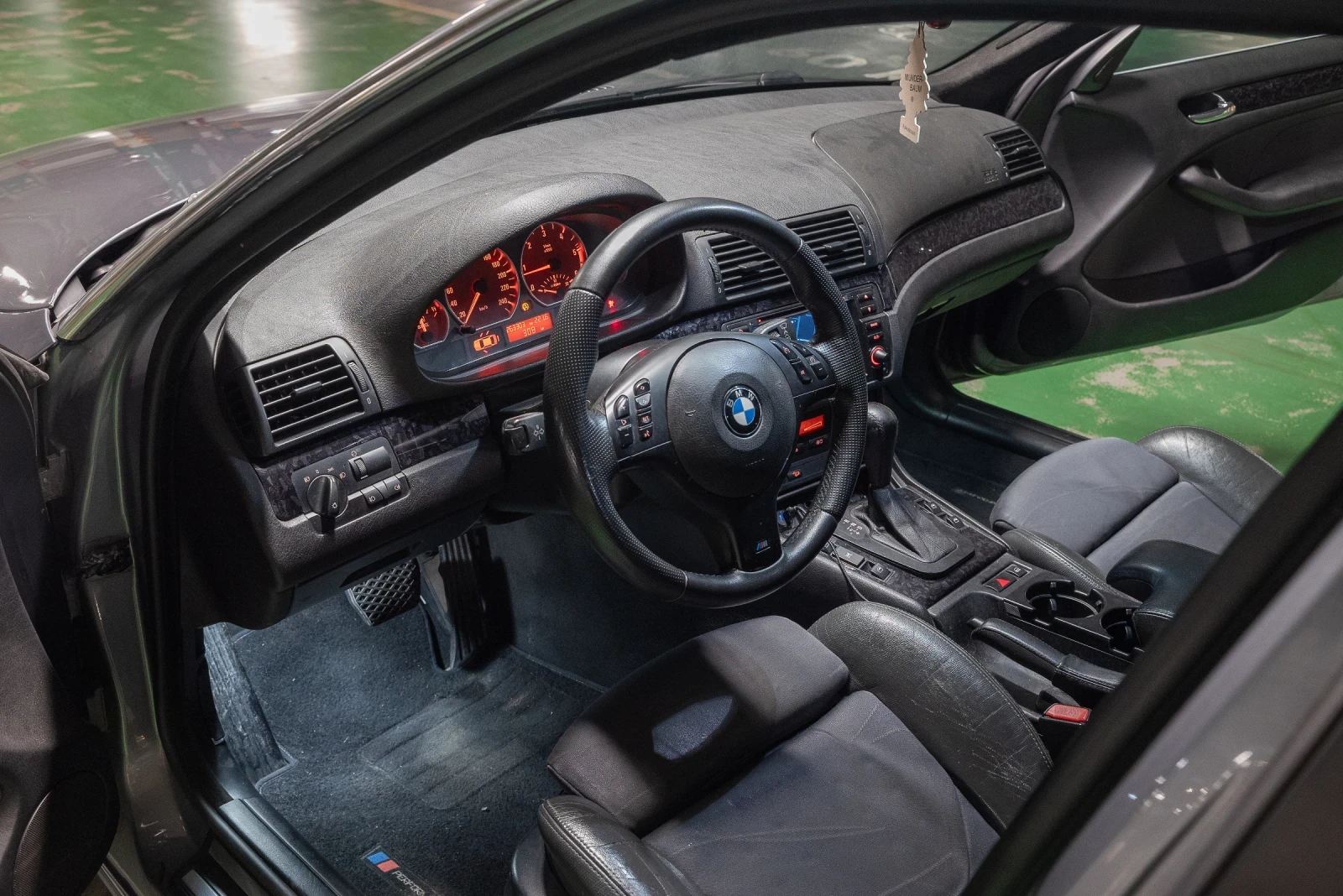 BMW 330 XD, снимка 13 - Автомобили и джипове - 54837580