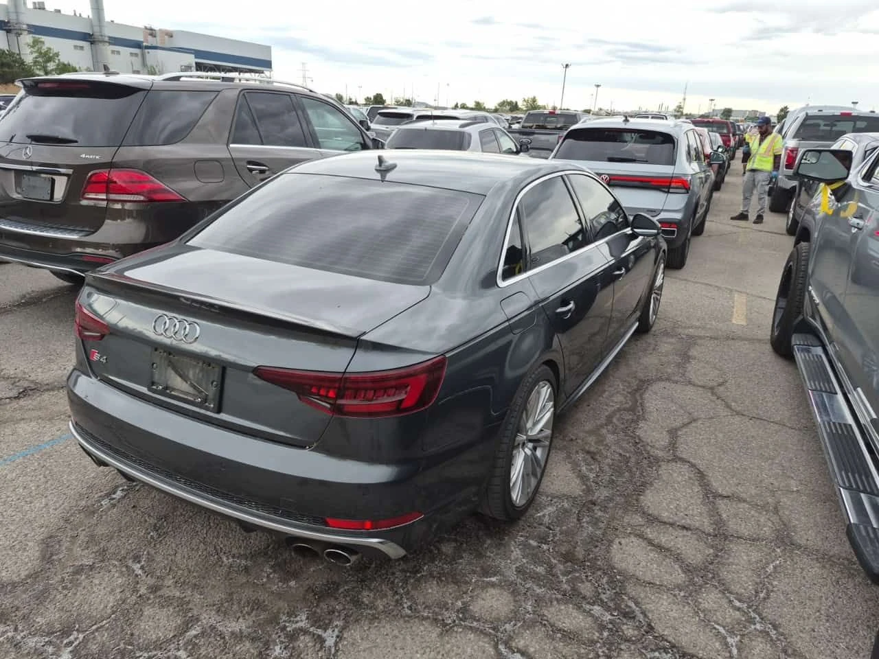 Audi S4 * FULL DIGITAL * 2 КЛЮЧА * 360 КАМЕРА * CARFAX *  , снимка 3 - Автомобили и джипове - 54940138