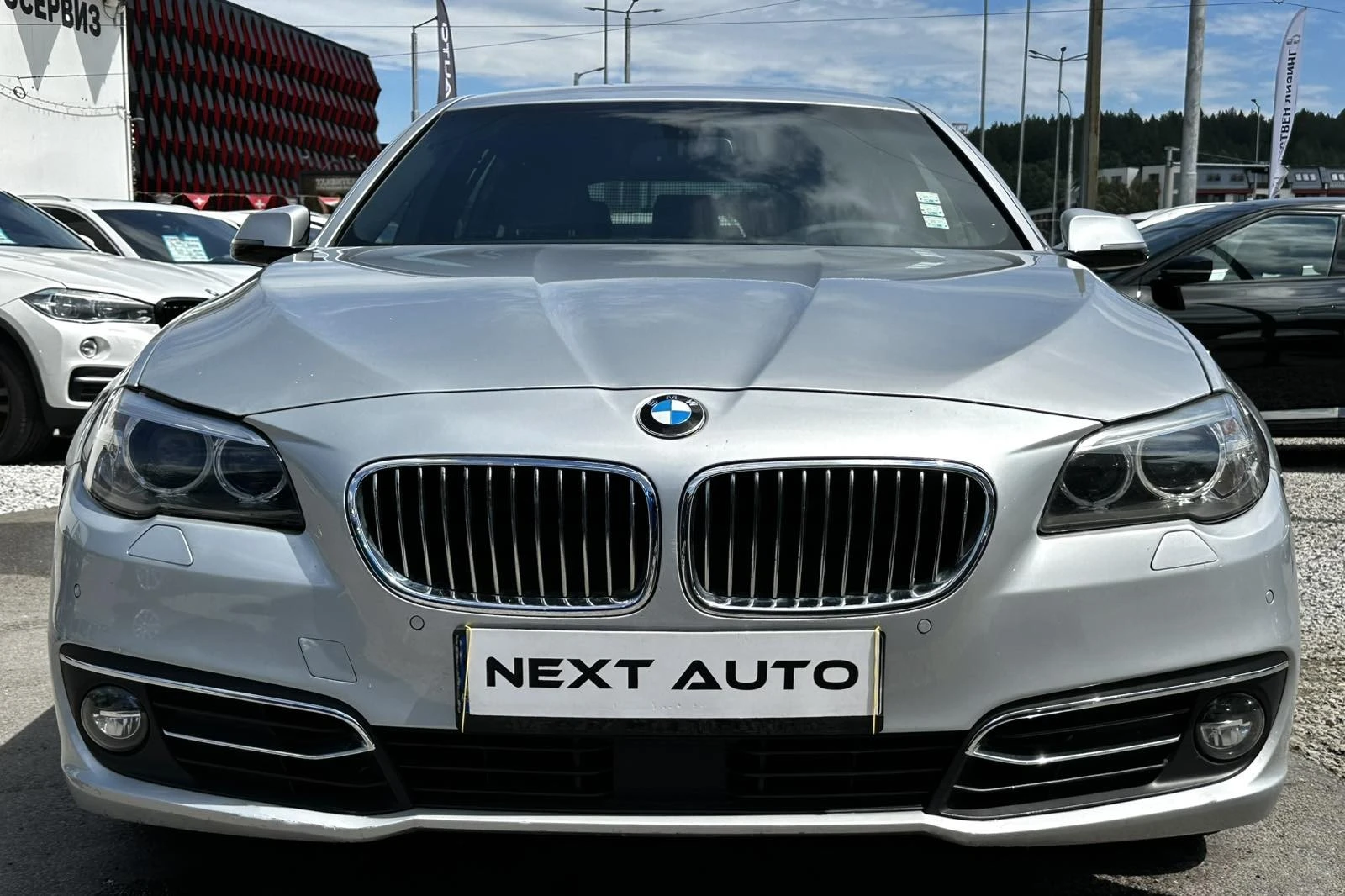 BMW 520 2.0D 190HP LUXURY KEYLESS EURO6B, снимка 2 - Автомобили и джипове - 55035917