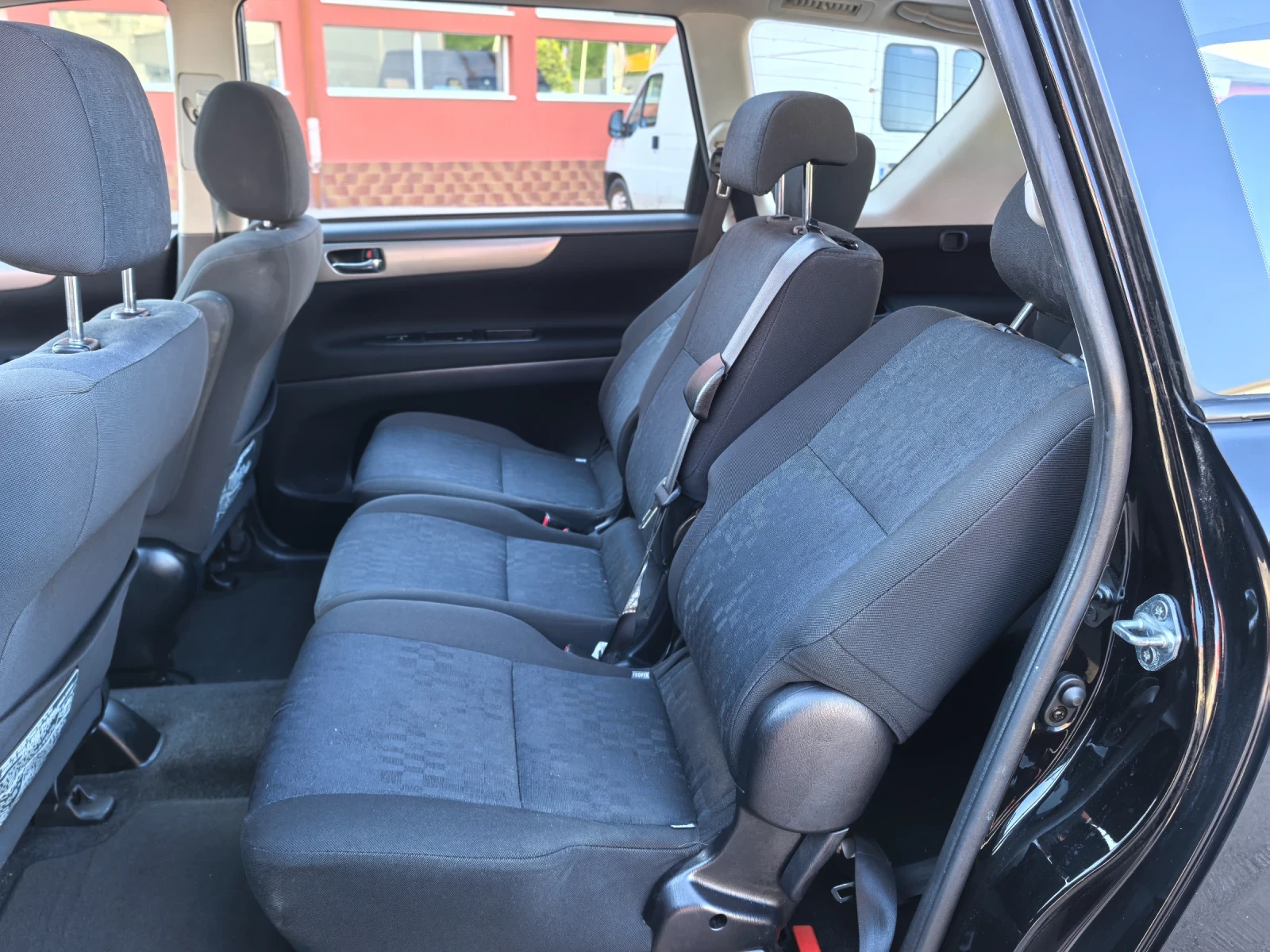 Toyota Avensis verso 2.0i  7 �����!!! | Mobile.bg � ����������� 10