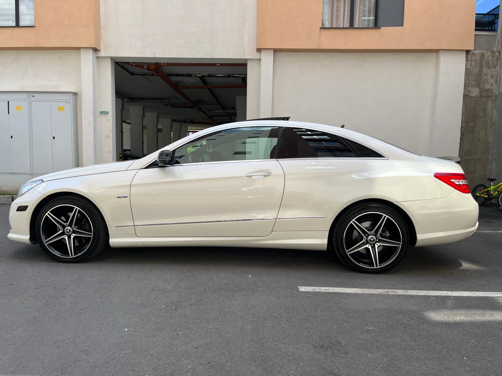Mercedes-Benz E 350 AMG PACK 4MATIC, снимка 7 - Автомобили и джипове - 55245286