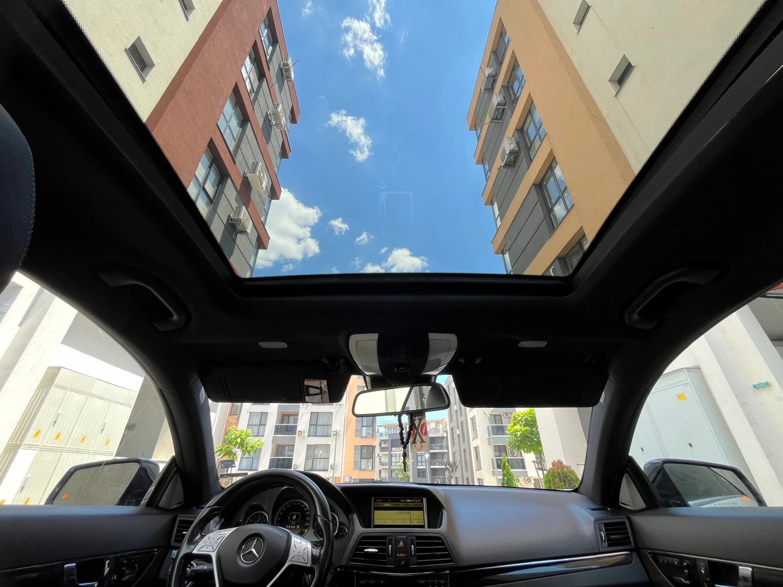 Mercedes-Benz E 350 AMG PACK 4MATIC, снимка 10 - Автомобили и джипове - 55245286