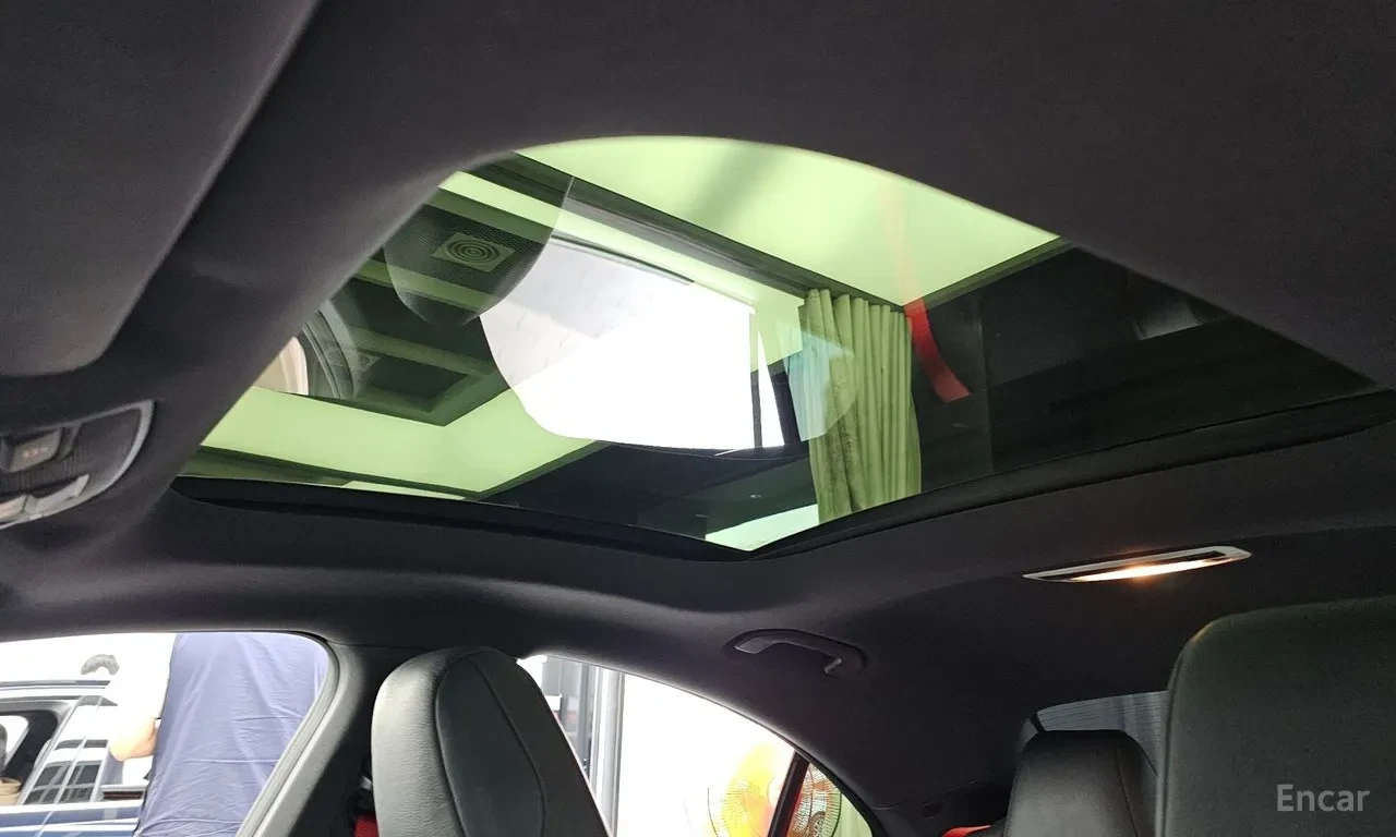 Mercedes-Benz CLA 45 AMG 4MATIC* Камера* Подгрев, снимка 12 - Автомобили и джипове - 55737253