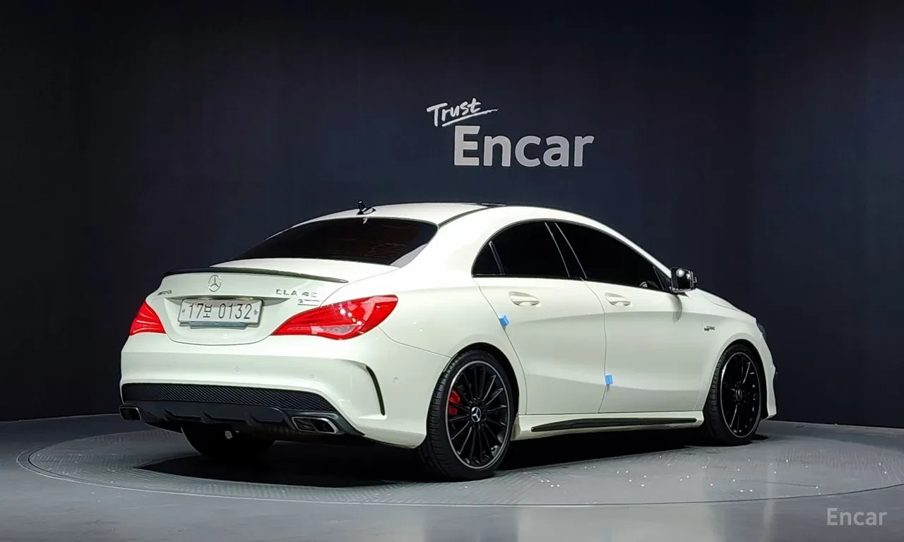 Mercedes-Benz CLA 45 AMG 4MATIC* Камера* Подгрев, снимка 2 - Автомобили и джипове - 55737253