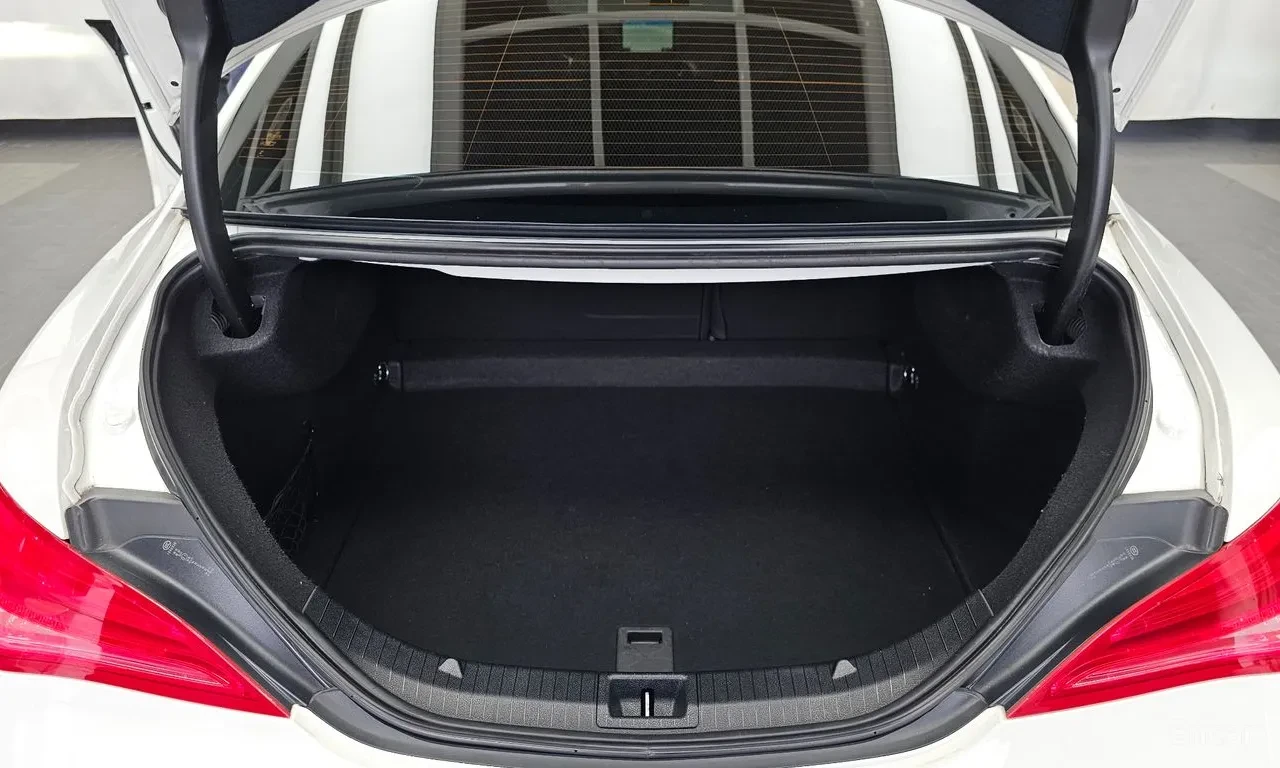 Mercedes-Benz CLA 45 AMG 4MATIC* Камера* Подгрев, снимка 13 - Автомобили и джипове - 55737253