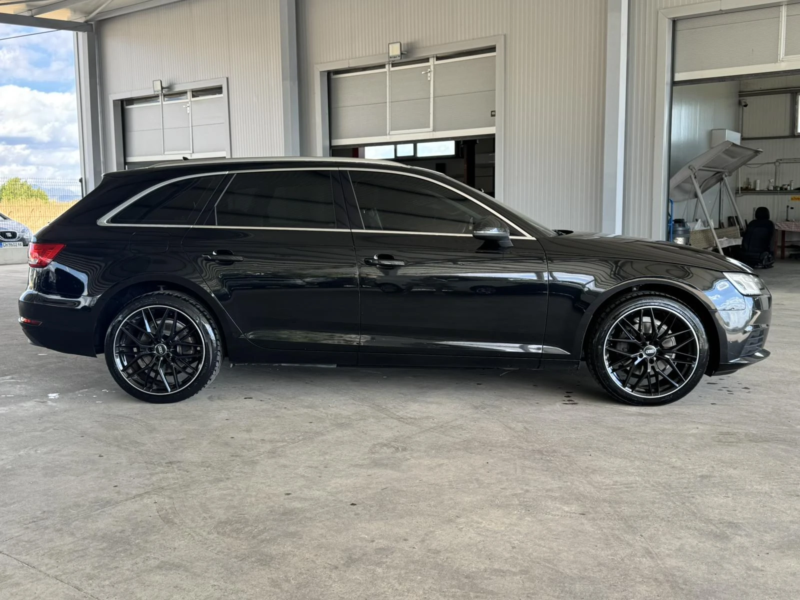 Audi A4 2.0TDI* 136ps* LED* НАВИ* КАМЕРА* , снимка 6 - Автомобили и джипове - 55975473