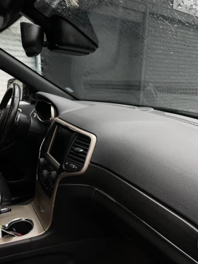 Jeep Grand cherokee WK2 - 13700 € / 26794.87 лв. - 83705504 8