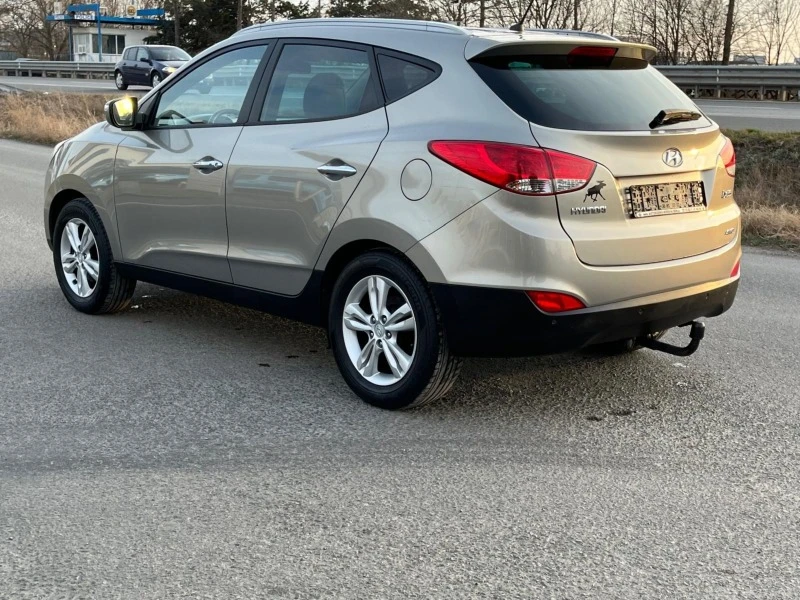 Hyundai IX35 2.0i/163к.с/ 4x4 premium , снимка 5 - Автомобили и джипове - 46981770