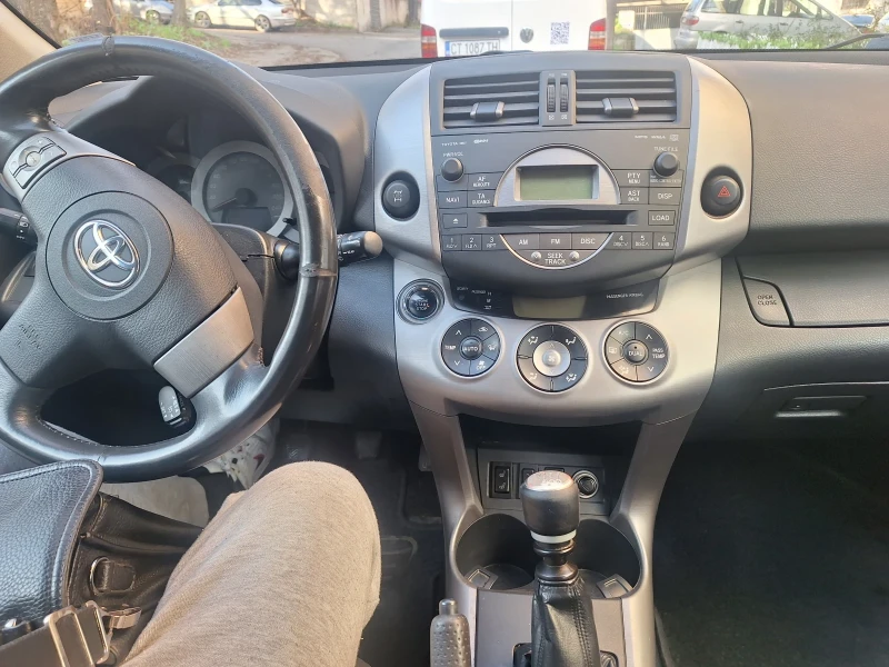 Toyota Rav4, снимка 9 - Автомобили и джипове - 52503425