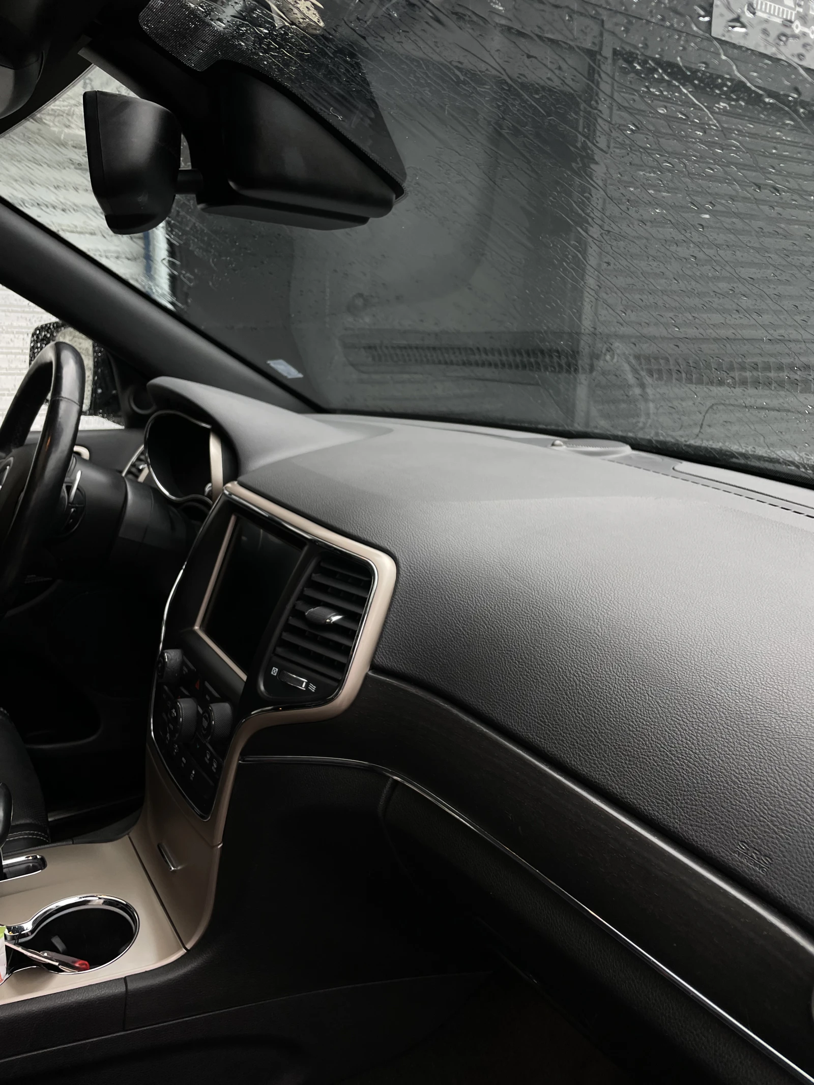 Jeep Grand cherokee WK2 - изображение 8