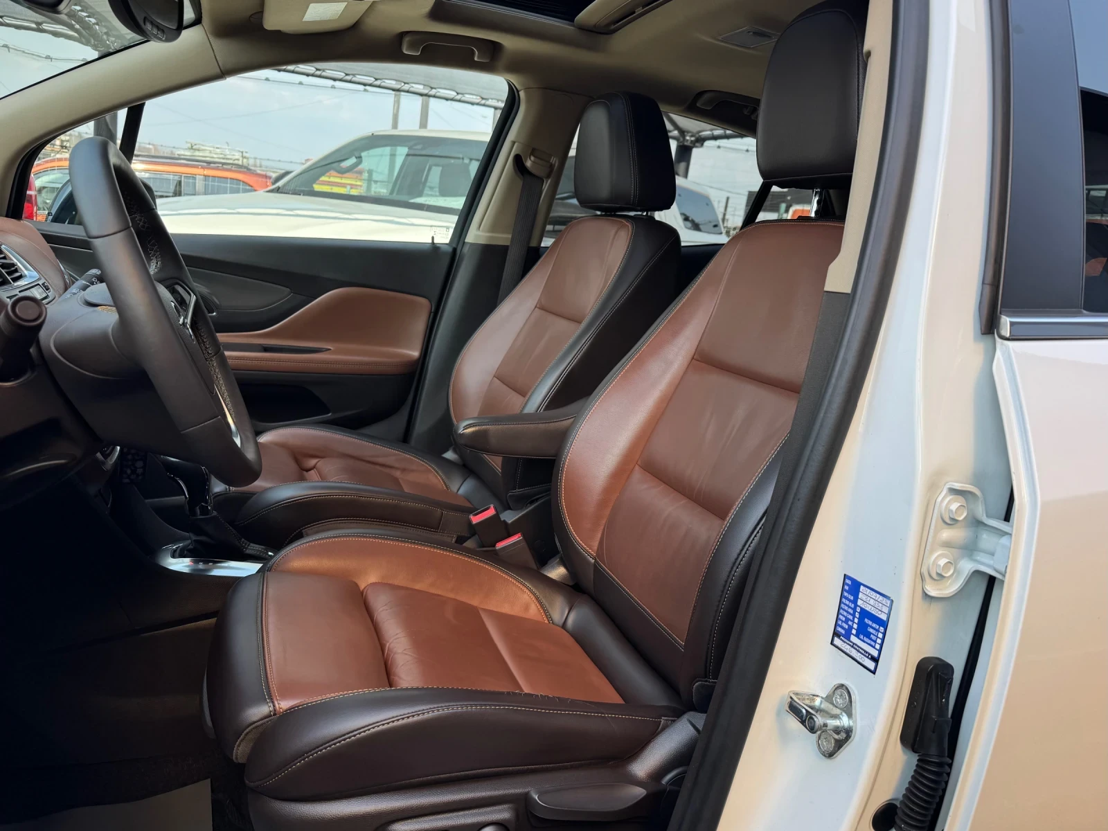 Opel Mokka 1.6DCDTI-XENON-NAVI-CAMERA-ПОДГРЕВИ-КОЖА-ШИБЕДАХ, снимка 9 - Автомобили и джипове - 53876499