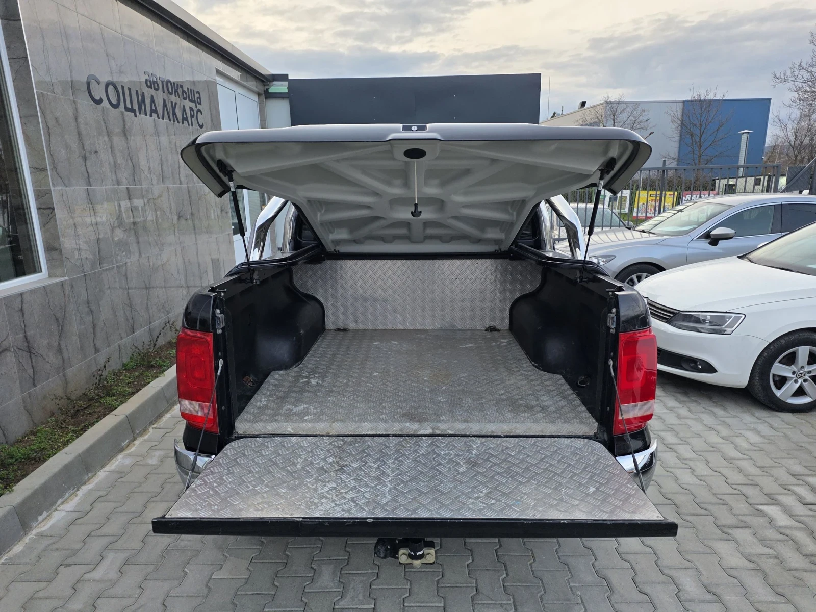 VW Amarok 4x4, снимка 13 - Автомобили и джипове - 53896619