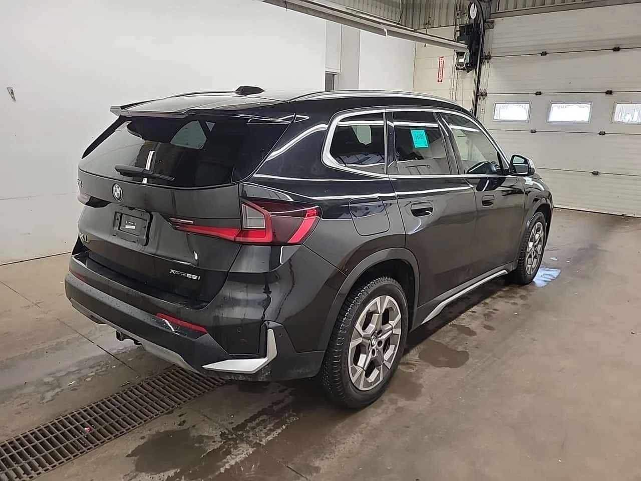 BMW X1  XDRIVE28I| 360| HUD| PANORAMA| CARFAX, снимка 3 - Автомобили и джипове - 53972760