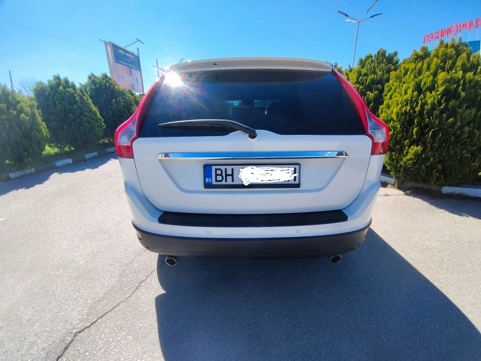 Volvo XC60 2.4 D/4x4/automat , снимка 6 - Автомобили и джипове - 54637648