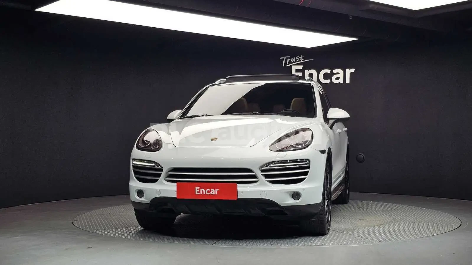 Porsche Cayenne PLATINUM EDITION PANORAMA/360CAM/FULL, снимка 3 - Автомобили и джипове - 55277029