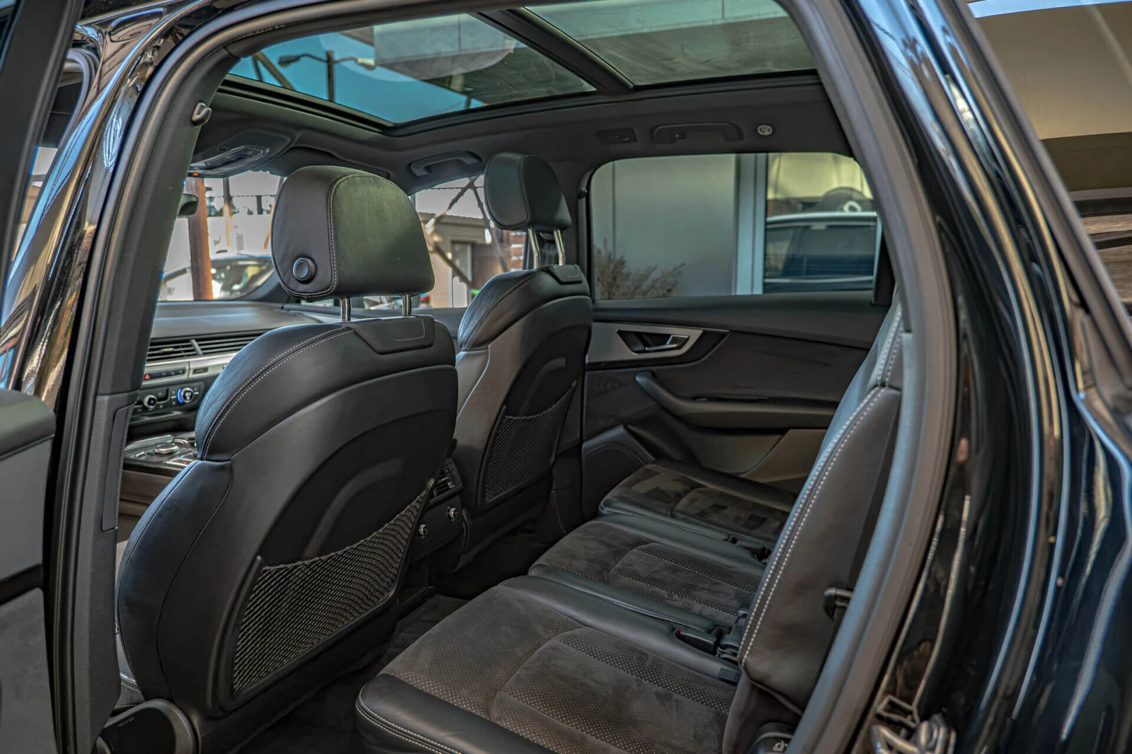 Audi Q7 3.0TDI/Sline/Камера/Панорама/6+ 1/Quattro, снимка 8 - Автомобили и джипове - 55751609