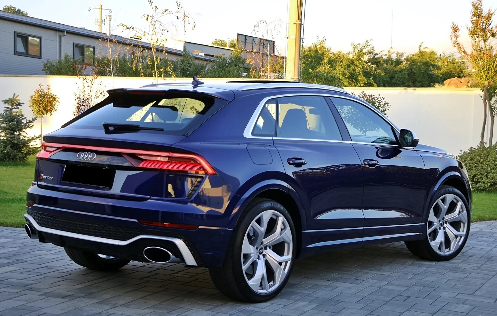 Audi RSQ8 4.0 TFSI V8 Mild Hybrid Quattro, снимка 3 - Автомобили и джипове - 56310641