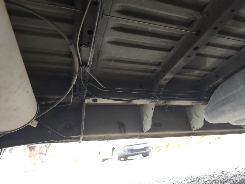 Opel Vivaro Товарен, снимка 9 - Бусове и автобуси - 53405858