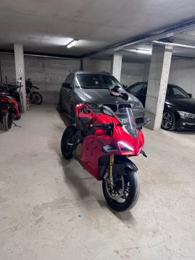     Ducati Panigale V4S