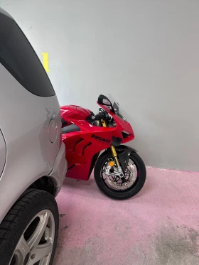 Ducati Panigale V4S | Mobile.bg    5