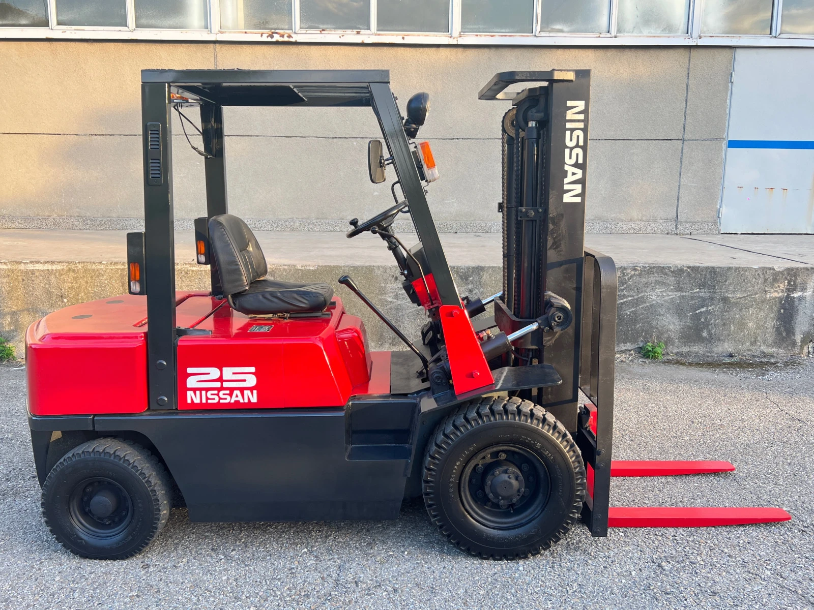  Nissan 2.5  /   /  !!! | Mobile.bg   6